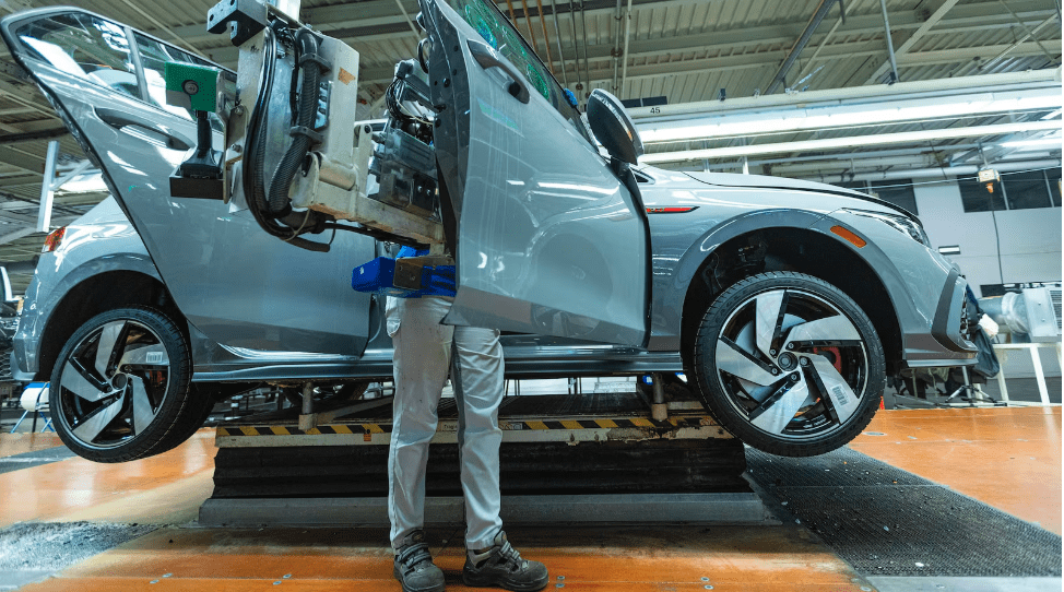 VW's Second Profit Warning Exposes an Automaker in Decline